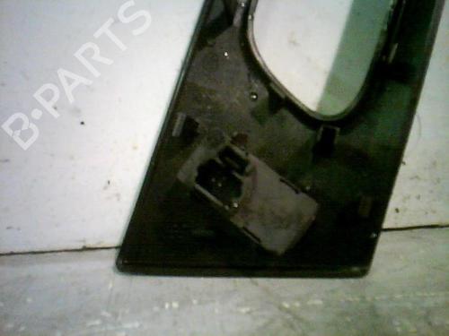 Used Right rear window switch Right rear window switch PEUGEOT 407 (6D_) 2.0 HDi 135 (6DRHRH, 6DRHRE, 6DRHRG, 6DRHRJ) (136 hp) 21321662 21321662