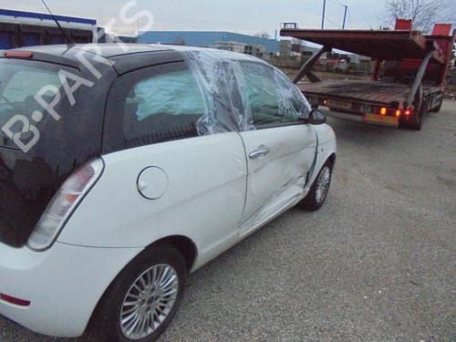 Right front window motor LANCIA YPSILON (843_) 1.2 (843.AXA1A) | BP24584510E20 