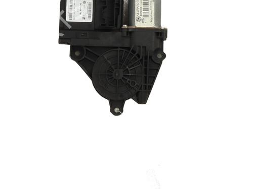 Used Left front window motor Left front window motor VW GOLF VI (5K1) 1.6 TDI (90 hp) 21309323 21309323