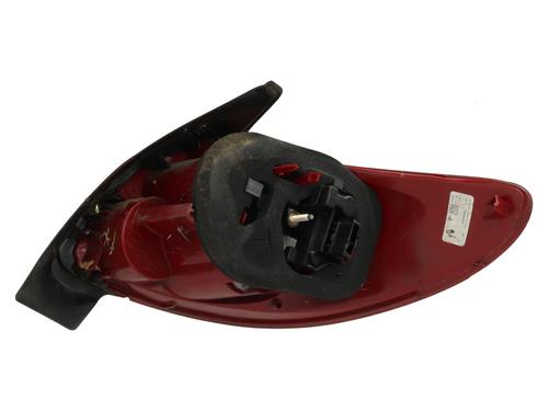 Left taillight PEUGEOT 206 Hatchback (2A/C) 1.4 HDi eco 70 | BP29934870C34 