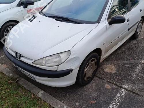 Ricambi PEUGEOT 206 Hatchback (2A/C) 1.4 i (75 hp) 4395877