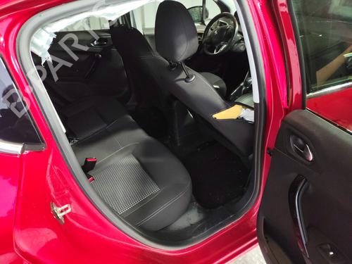 Left headlight PEUGEOT 208 I (CA_, CC_) 1.2 THP 110 | BP31884480C28 