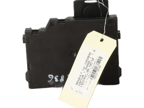 Card reader RENAULT CAPTUR I (J5_, H5_) 1.2 TCe 120 | BP28358804E4