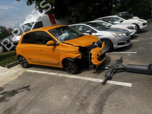 Steering column stalk RENAULT TWINGO III (BCM_, BCA_) 1.0 SCe 75 | BP27521780I23  - Image 5