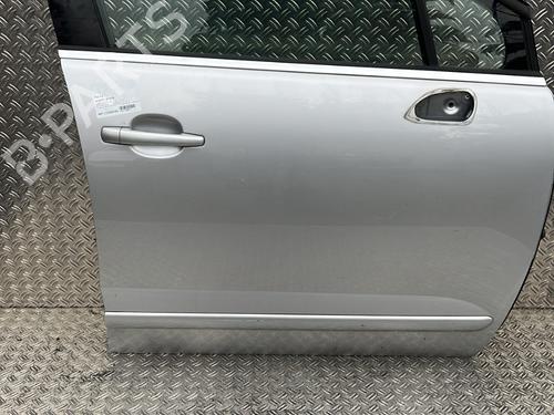 Used Right front door PEUGEOT 5008 (0U_, 0E_) 2.0 HDi 150 / BlueHDi 150 (150 hp) 30285448