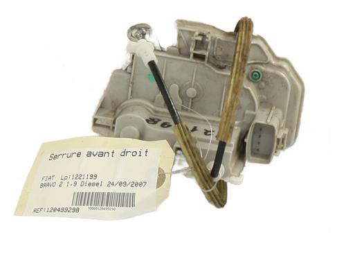 Vergrendeling rechts voor FIAT BRAVO II (198_) 1.9 D Multijet (198AXB1A) (120 hp) 32137945