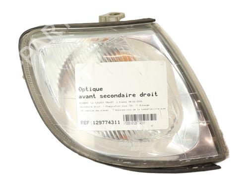 right-front-indicator-hyundai-trajet-fo-1999-2000-2001-2002-2003-2004-2005-2006-2007-2008-37503989 main image