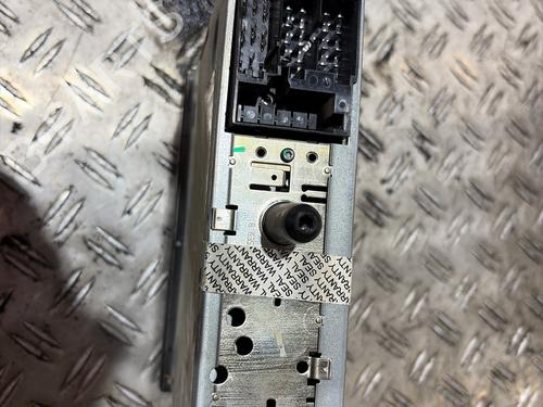 Used Radio Radio 32015185 32015185