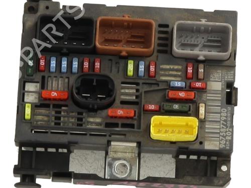 Fuse box CITROËN C5 III (RD_) 2.0 HDi 140 (RDRHF8, RDRHFA, RDRHA8, RDRHAJ) | BP30002570E1 