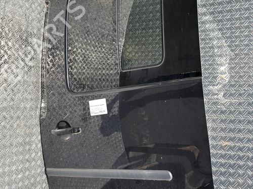 Używane Drzwi boczne / przesuwne lewe VW CADDY III Box Body/MPV (2KA, 2KH, 2CA, 2CH) 1.9 TDI (105 hp) 27342786