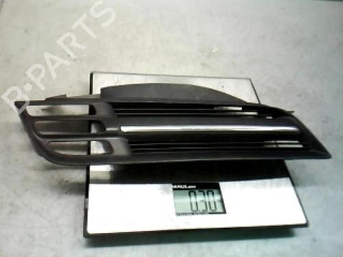 Used Grille NISSAN MICRA III (K12) 1.0 16V (K12) (65 hp) 21363593