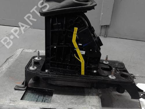 Used Gear lever Gear lever VW T-ROC (A11, D11) 1.5 TSI (150 hp) 21372506 21372506