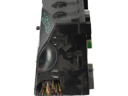 Used Fuse box Fuse box 33883690 33883690