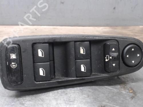 Used Left front window switch Left front window switch CITROËN C4 Picasso I MPV (UD_) 2.0 HDi 138 (136 hp) 21296530 21296530