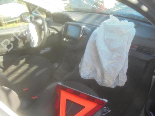 Radio PEUGEOT 208 I (CA_, CC_) 1.4 HDi | BP21367913E6 