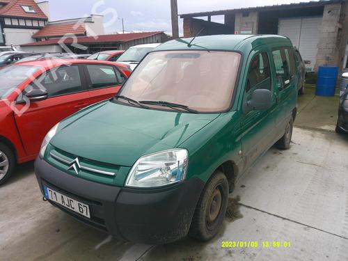 Grille CITROËN BERLINGO / BERLINGO FIRST Box Body/MPV (M_) 2.0 HDI 90 (MBRHY, MCRHY) | BP21312394C40 