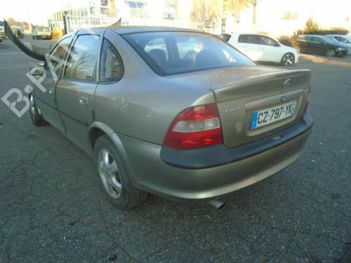 Used Parts OPEL VECTRA B Hatchback (J96) 2.0 i 16V (F68) 2694732