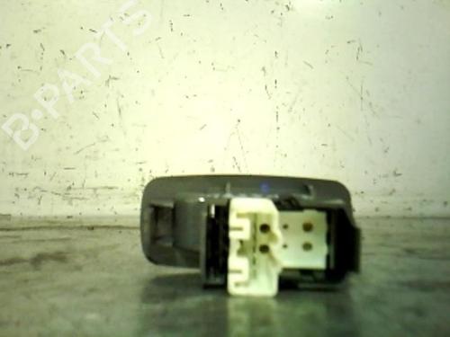 Used Right rear window switch Right rear window switch TOYOTA RAV 4 II (_A2_) 2.0 D 4WD (CLA20_, CLA21_, CLA20R, CLA21R) (116 hp) 21362666 21362666