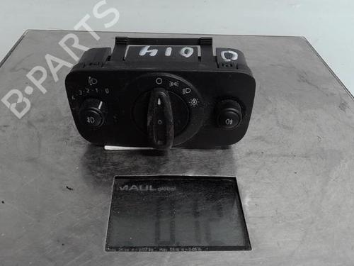 Used Headlight switch FORD FIESTA VI (CB1, CCN) 1.4 TDCi (68 hp) 21369922