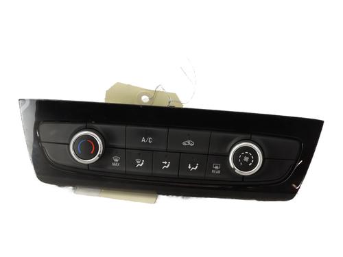 Used Climate control Climate control OPEL CORSA F (P2JO) 1.5 (68) (102 hp) 35994105 35994105
