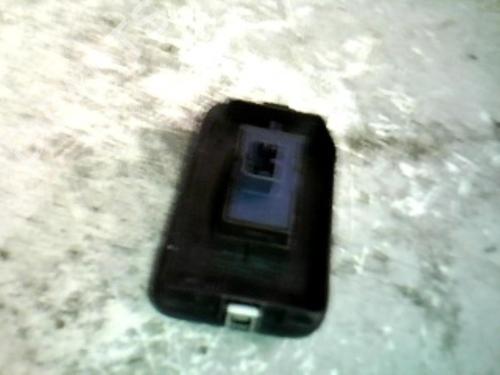 Used Right front window switch Right front window switch CITROËN NEMO Box Body/MPV (AA_) 1.4 HDi (68 hp) 21372540 21372540