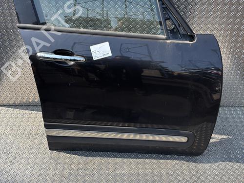right-front-door-fiat-500l-351_-352_-2012-27678051 main image