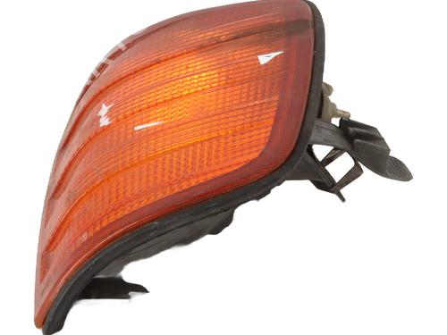 Used Left front indicator Left front indicator MERCEDES-BENZ 124 Saloon (W124) 300 D (124.130) (113 hp) 26219786 26219786