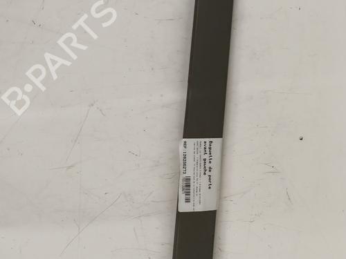 Used Door moulding trim RENAULT SCÉNIC II (JM0/1_) 1.9 dCi (JM0G, JM12, JM1G, JM2C) (120 hp) 32031126