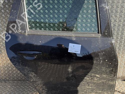 Used Right rear door DACIA DUSTER (HS_) 1.5 dCi (HSMC) (107 hp) 24301037