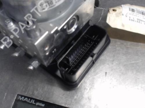 Used ABS pump RENAULT MEGANE IV Hatchback (B9A/M/N_) 1.5 dCi 110 (B9A3) (110 hp) 21297718