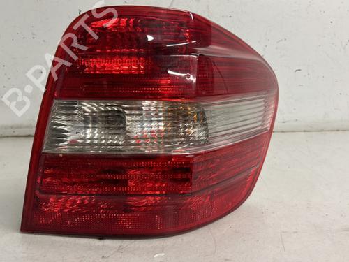 Used Right taillight MERCEDES-BENZ M-CLASS (W164) ML 320 CDI 4-matic (164.122) (224 hp) 21290922