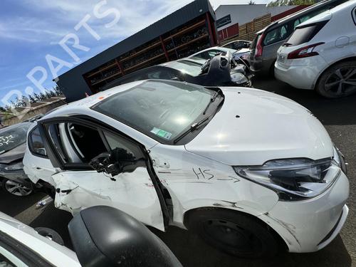 Fuse box PEUGEOT 208 I (CA_, CC_) 1.2 VTI 82 | BP21305074E1 