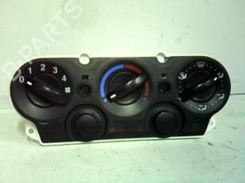 Used Climate control FORD FIESTA V (JH_, JD_) 1.4 TDCi (68 hp) 21364433