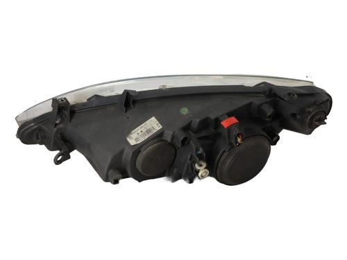 Used Right headlight Right headlight PEUGEOT 307 (3A/C) 1.4 16V (88 hp) 33046216 33046216