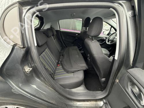 Clutch pedal PEUGEOT 208 I (CA_, CC_) 1.2 VTI 82 | BP30381227I13 