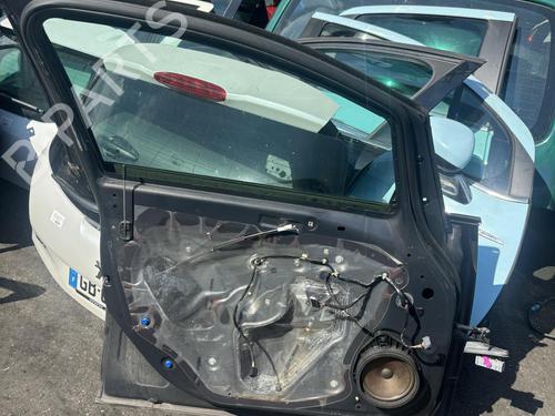 Left front door OPEL ASTRA J Saloon 1.6 CDTi (69) 13330765