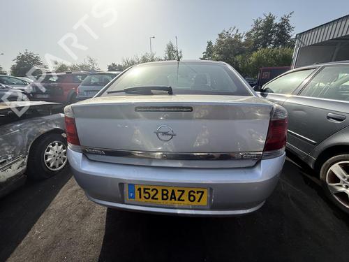 Venstre frontpanel OPEL VECTRA C GTS (Z02) 1.9 CDTI (F68) | BP28090498C58 