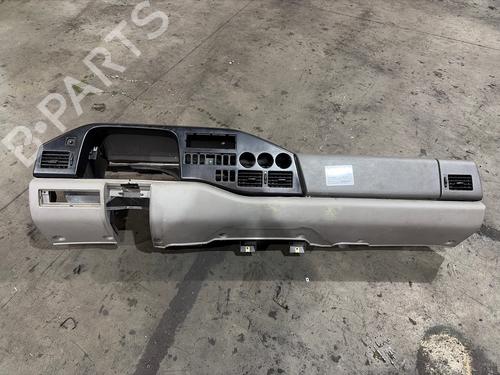 Used Dashboard Dashboard VW LT 28-46 II Van (2DA, 2DD, 2DH) 2.5 TDI (109 hp) 39987007 39987007