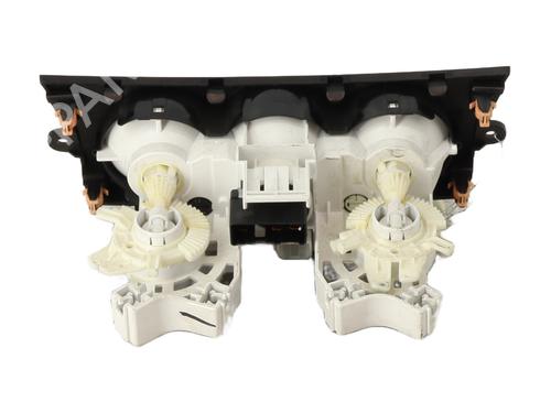 climate-control-suzuki-swift-iv-fz-nz-2010-33452837 main image