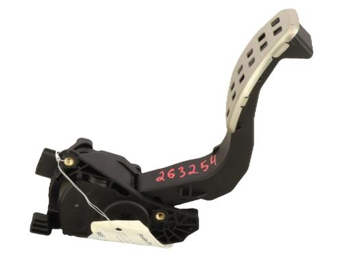 Used Pedal Pedal RENAULT CLIO V (B7_) 1.6 E-TECH 145 (B7MU) (143 hp) 40224021 40224021