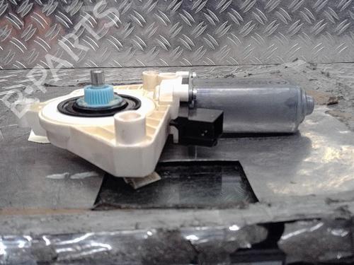 Right rear window motor MERCEDES-BENZ B-CLASS Sports Tourer (W245) B 180 CDI (245.207) | BP24644121E22 