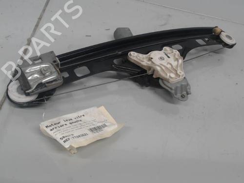 Portierruitmotor linksachter MERCEDES-BENZ C-CLASS (W203) C 220 CDI (203.006, 203.008) (143 hp) 21302778