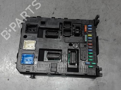 Used Fuse box CITROËN C4 I (LC_) 1.4 16V (88 hp) 21320548
