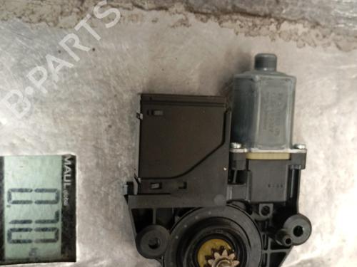 Rudehejsemotor forskærm højre RENAULT MEGANE III Grandtour (KZ0/1) 1.5 dCi (KZ1M, KZ1W, KZ0R) (106 hp) 24529358