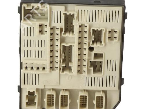 Used Fuse box RENAULT LAGUNA III (BT0/1) 1.5 dCi (BT00, BT0A, BT0T, BT1J) (110 hp) 21368576