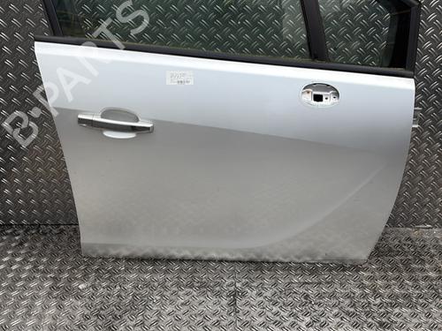 Used Right front door OPEL MERIVA B MPV (S10) 1.7 CDTI (75) (131 hp) 21305129