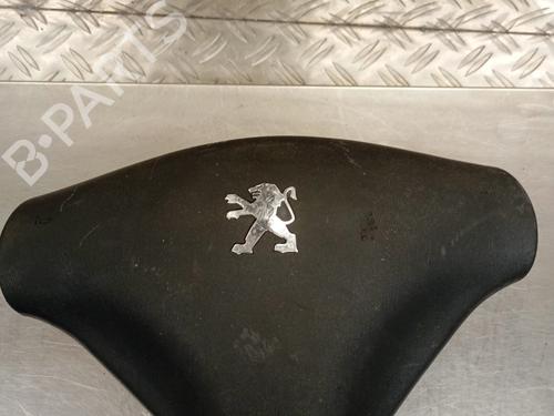 Used Driver airbag PEUGEOT 107 (PM_, PN_) 1.0 (68 hp) 24117138