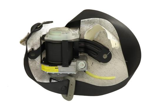 Cinto de segurança traseiro esquerdo LEXUS IS II (_E2_) 250 (GSE20) (208 hp) 32060506