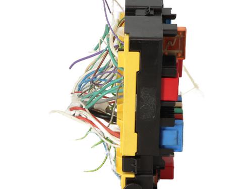 Fuse box CITROËN C3 III (SX) 1.2 THP 110 (SXHNPS, SXHNZT, SXHNZ6) | BP21369910E1  - Image 5