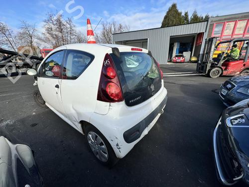 Right taillight PEUGEOT 107 (PM_, PN_) 1.0 | BP21302456C35 